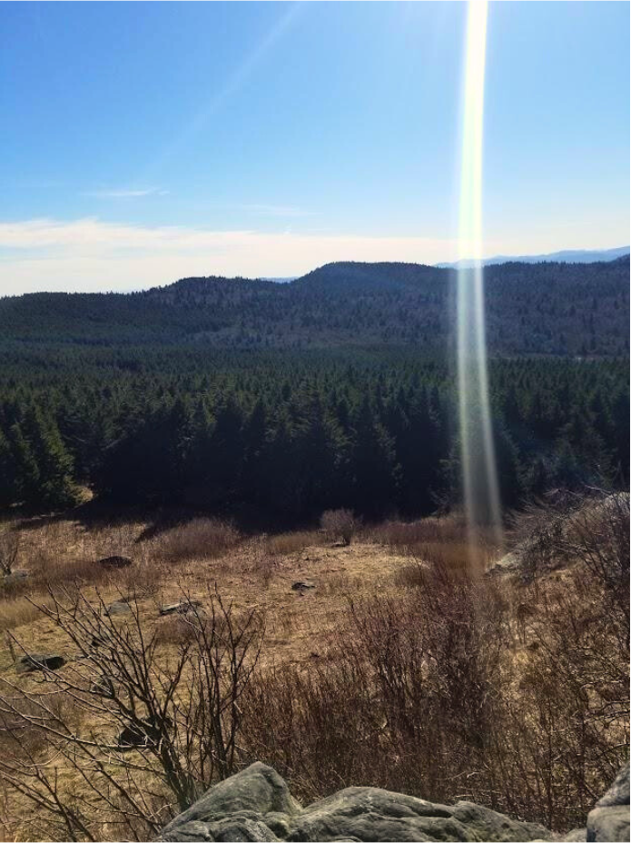 Picture of the mountains with ray of light